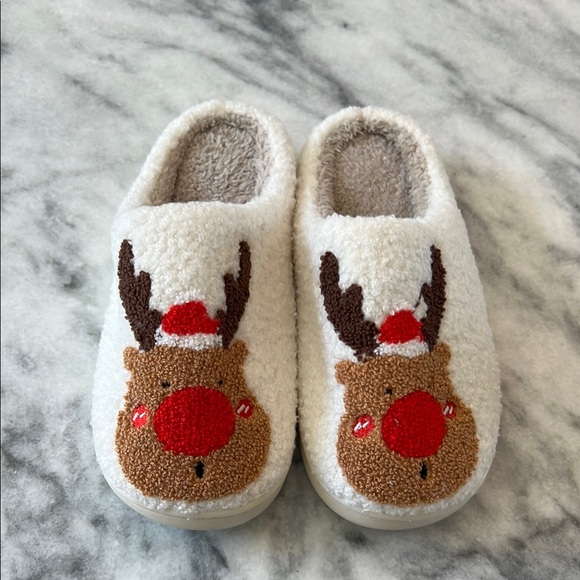 Cozy Reindeer Kids Slippers - White and Red - Picture 1 of 3